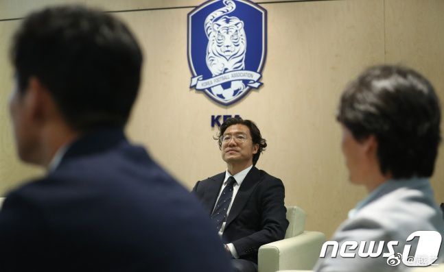 日本护士在办公室里被躁